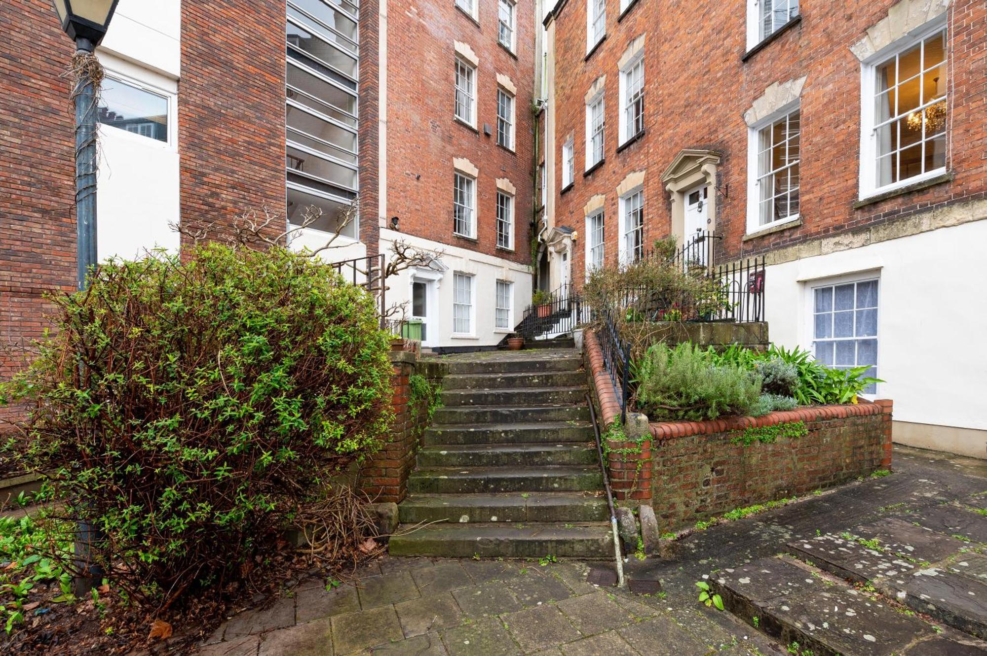 Hummingbird Maisonette By Prescott Apartments Bristol Exterior photo